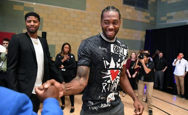 曼纳：不着急续约安古伊萨；丁丁手术成功；卢卡库几周内归队（曼纳：安古伊萨续约不着急；德布劳内手术顺利；卢卡库数周内回归）