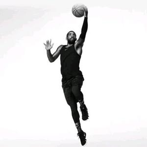 马切吉亚尼：奥古斯托客串不了右路；索默的扑救有问题（马切吉亚尼：奥古斯托不适合踢右路，索默的扑救存在问题）