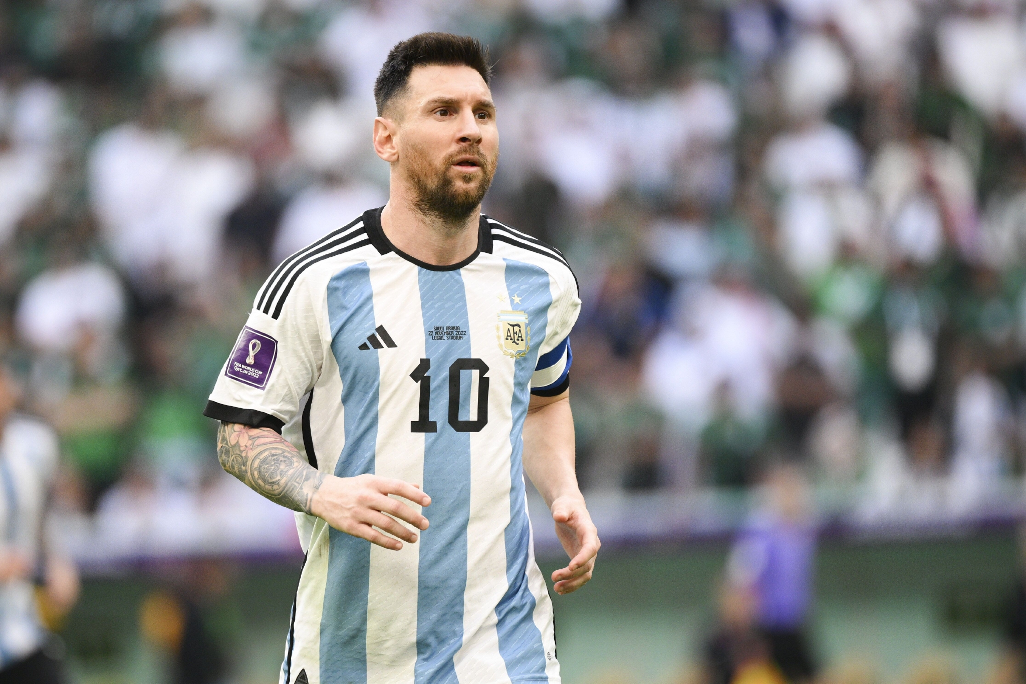 常州举办足球音乐晚会，黄紫昌夫妇甜蜜献唱《小酒窝》（常州足球音乐之夜：黄紫昌夫妇深情合唱《小酒窝）