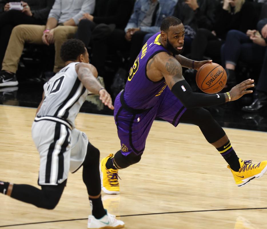 泰伦·卢：本赛季我们经历了各种伤病起伏，必须靠自己走出来（泰伦·卢：本季伤病频发，我们要靠自己挺过去）