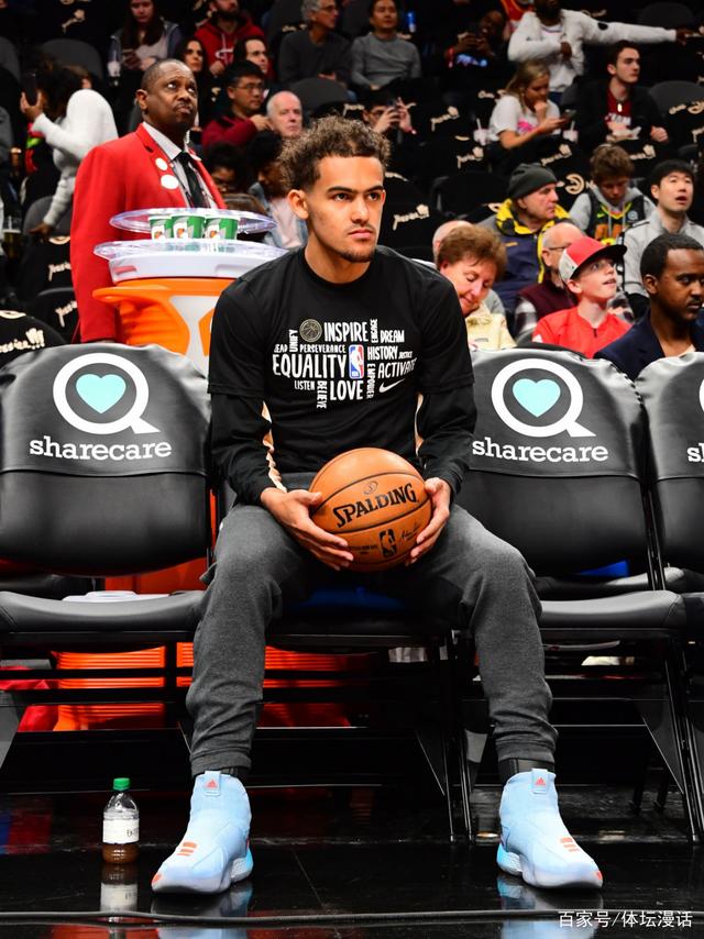 致敬死忠球迷组织成立40年！尼斯下轮法甲将身着特别版球衣（尼斯下轮法甲穿纪念版球衣 向死忠球迷组织40周年致敬）