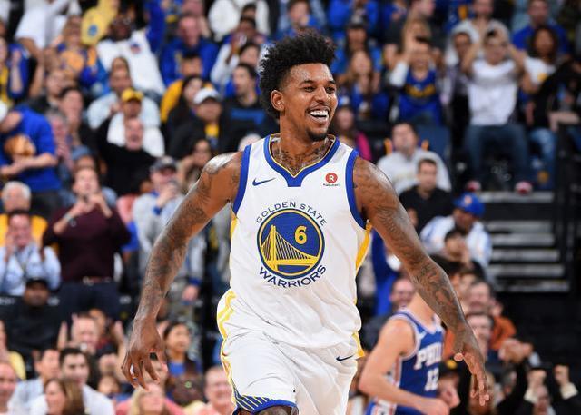 莫雷托：那不勒斯对迪乌夫有意，但球员冬窗不会离开国米（莫雷托称：那不勒斯有意迪乌夫，但他冬窗仍将留在国米）