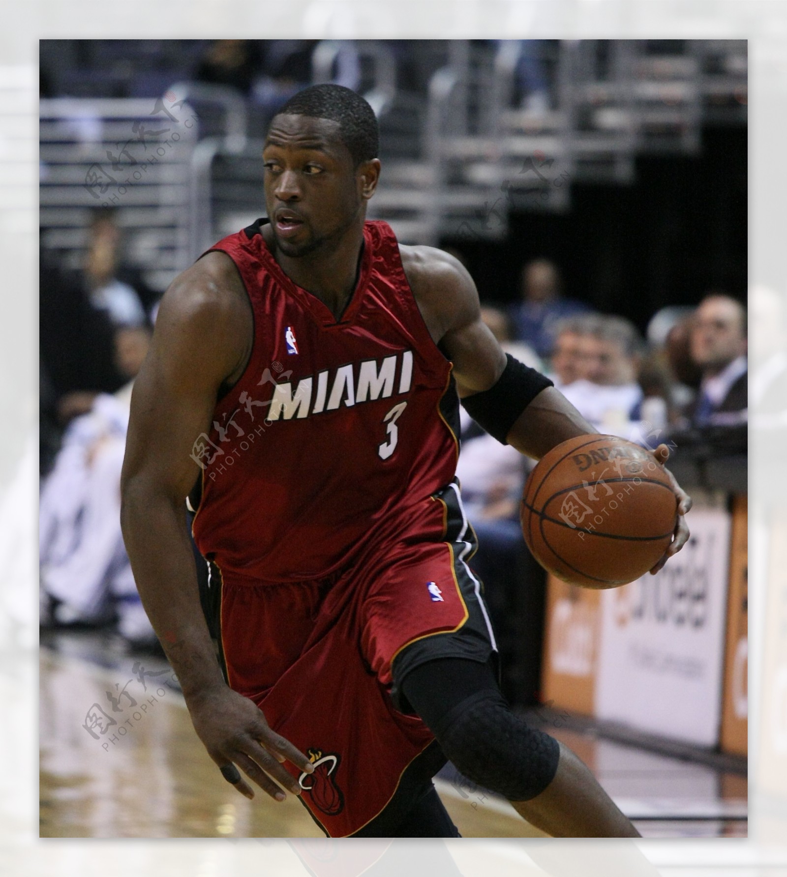 骚操作！中超升班马要自废长城放走冲超功勋外援，新赛季保级堪忧（离谱操作？中超升班马或放走冲超功臣外援，新赛季保级前景堪忧）