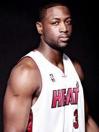 国足重建计划：明年初集结，放弃30岁+老将，蒋圣龙等人成核心（国足开启重塑：明年初集训，30岁以上老将退居二线，蒋圣龙领衔新核心）