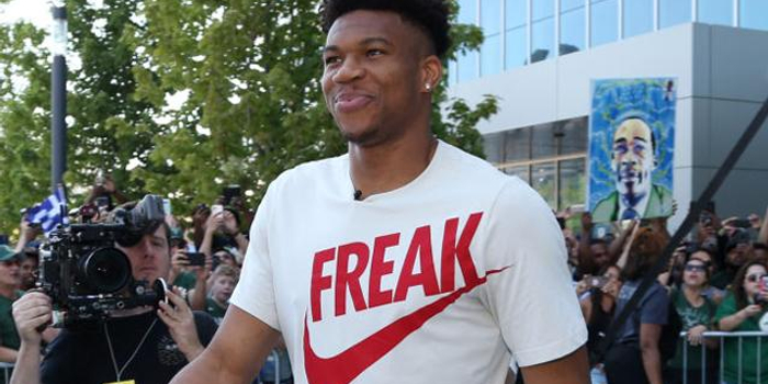 斯帕莱蒂：戴维和奥蓬达需要一些混蛋劲儿，他们必须保持自信（斯帕莱蒂：戴维和奥蓬达得再狠一点，信心不能丢）