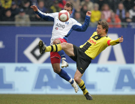 怀特成绿军队史首位砍30+4+4+4，外加9记三分的球员（怀特缔造绿军史上首例：单场30+4+4+4并命中9记三分）