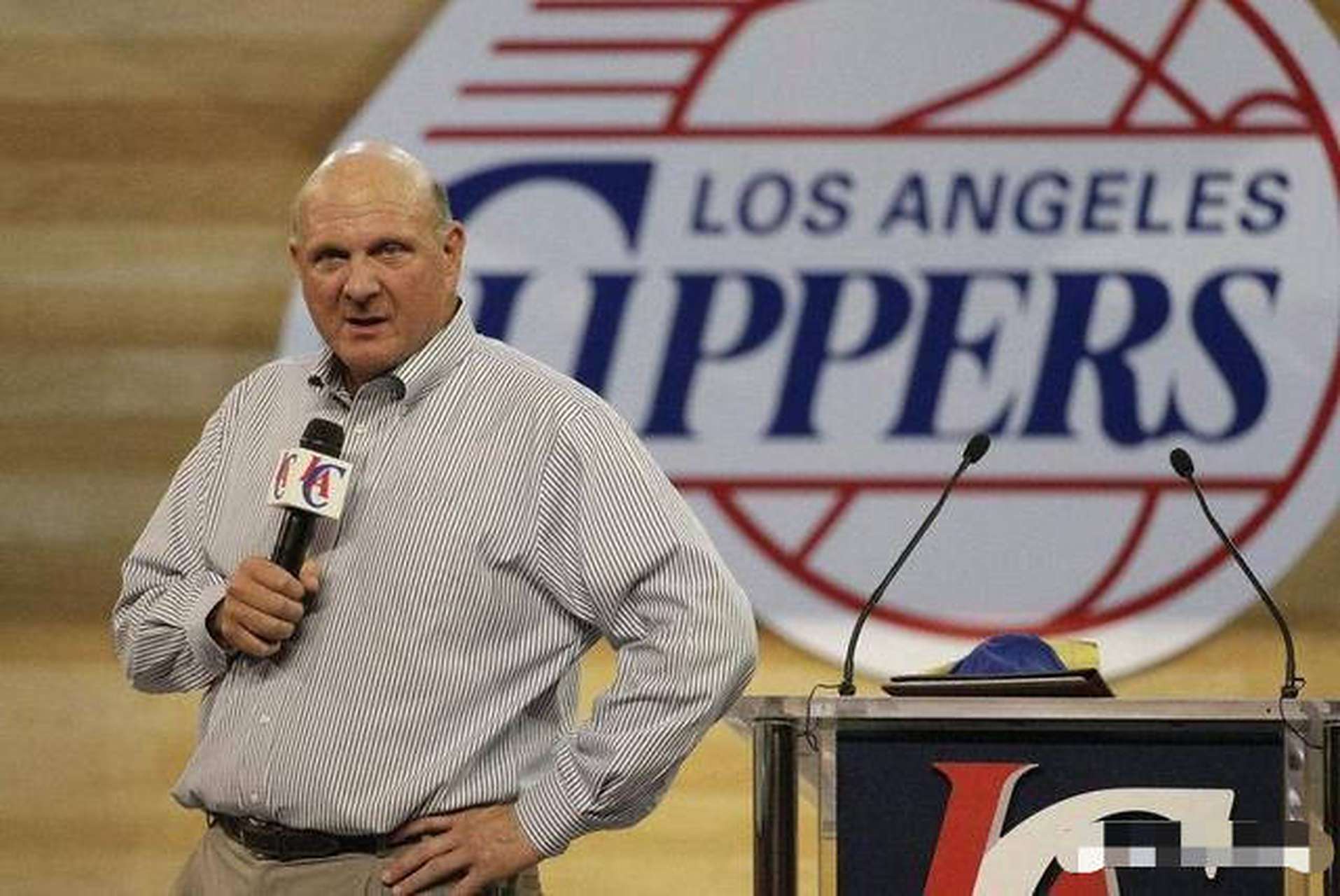 博雷戈：奎因如此年纪这么沉稳难得一见 我们都相信他的选择（博雷戈盛赞奎因：年轻却沉稳罕见，我们信任他的抉择）