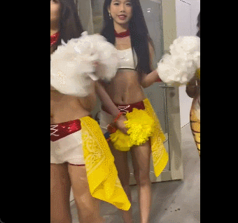 文班亚马：球队近12战9胜令我自豪，这是理想的团队篮球（文班亚马：为球队12战9胜感到自豪，我们打出了理想的团队篮球）