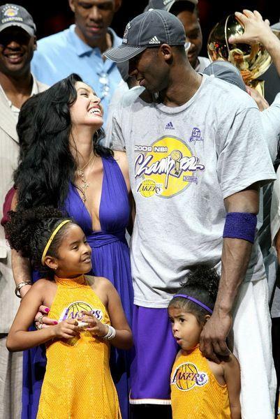 身价还得涨！尼科-帕斯13场5球5助攻，成意甲赛季首位造10球球员（意甲本季首位参与10球！尼科-帕斯13战5球5助，身价继续看涨）