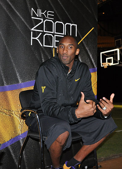 6-0：迪奥曼德·阎，前莱加尼斯球员，在拜访巴萨之前重创法兰克福（6-0！前莱加尼斯球员迪奥曼德·阎巴萨之行前狂胜法兰克福）