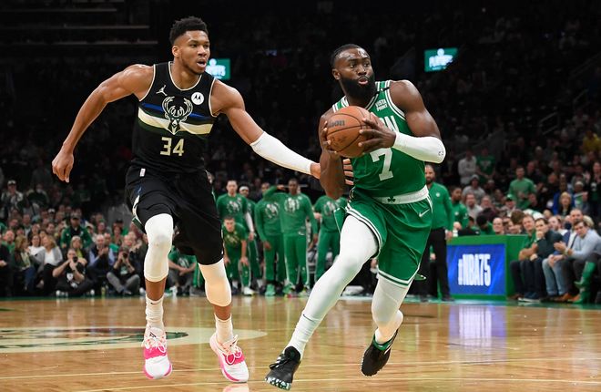 身残志坚！布基纳法索边锋2年前左眼失明，仍坚持职业足球之路（左眼两年前失明仍不言弃，布基纳法索边锋坚守职业足球梦）