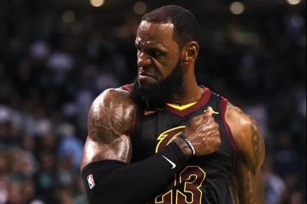 英超半场：沃尔特马德双响，内托进球被吹，纽卡2-0切尔西（英超半场战报：沃尔特马德梅开二度，内托进球被判无效，纽卡2-0领先切尔西）