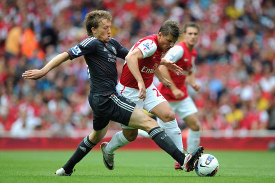 莱切2-1都灵，班达、拉萨纳-库利巴利建功（班达、拉萨纳-库利巴利先后破门，莱切2-1小胜都灵）