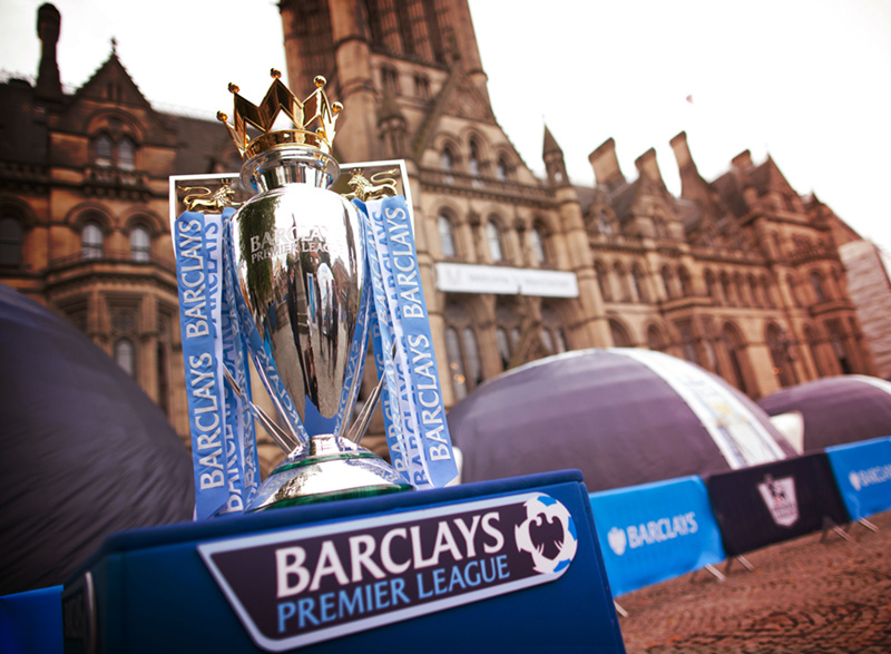 硬仗选手！布伦森无限单挑上半场25分奠定基调 全场40分赛季新高（布伦森强势接管：半场25分定基调，全场40分创赛季新高）