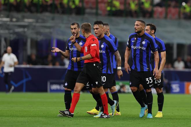 萨利巴身价上涨至9000万欧，成为世界上身价最高的后卫（萨利巴身价涨至9000万欧，登顶世界后卫身价榜首）