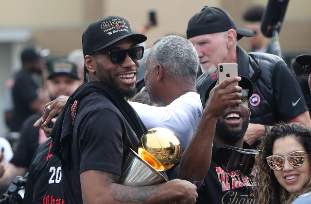 足球这项运动陪伴了我整个初高中，今天我十八岁了，...（十八岁这天，回望与足球同行的初高中岁月）