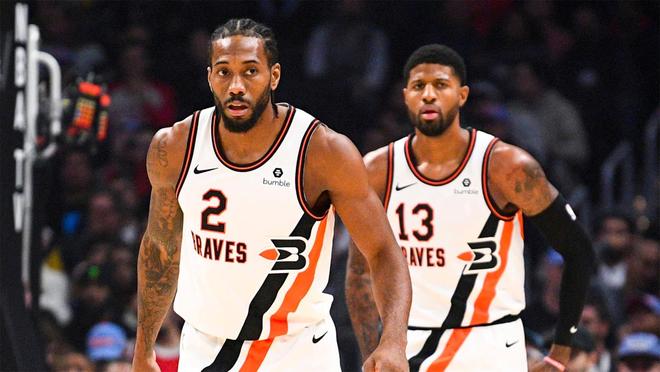 亚马尔被换下后不太高兴？弗里克打趣：下场我就让亚马尔替补（亚马尔被换后显不悦？弗里克笑称：下一场让他坐替补）