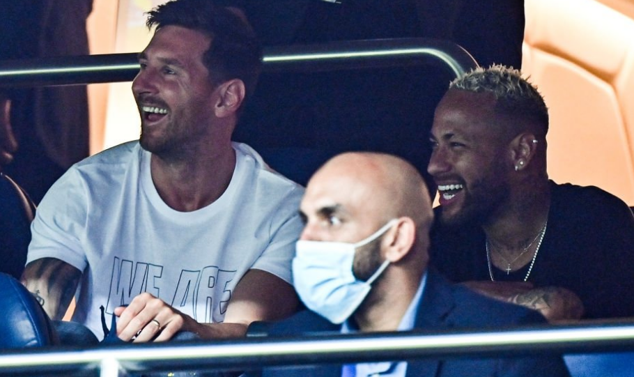 足球报：U系列联赛明年改制，U21和U19联赛合并踢周末赛制（足球报：明年U系列联赛重组，U21与U19合并改为周末赛）